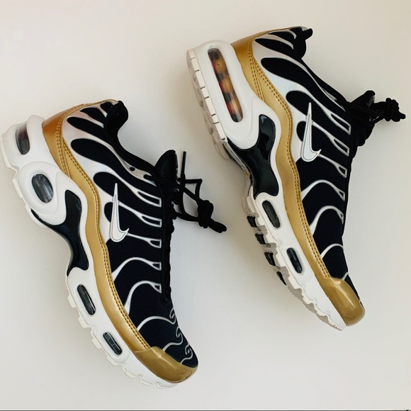 Nike Air Max Plus - Picture 6 of 9